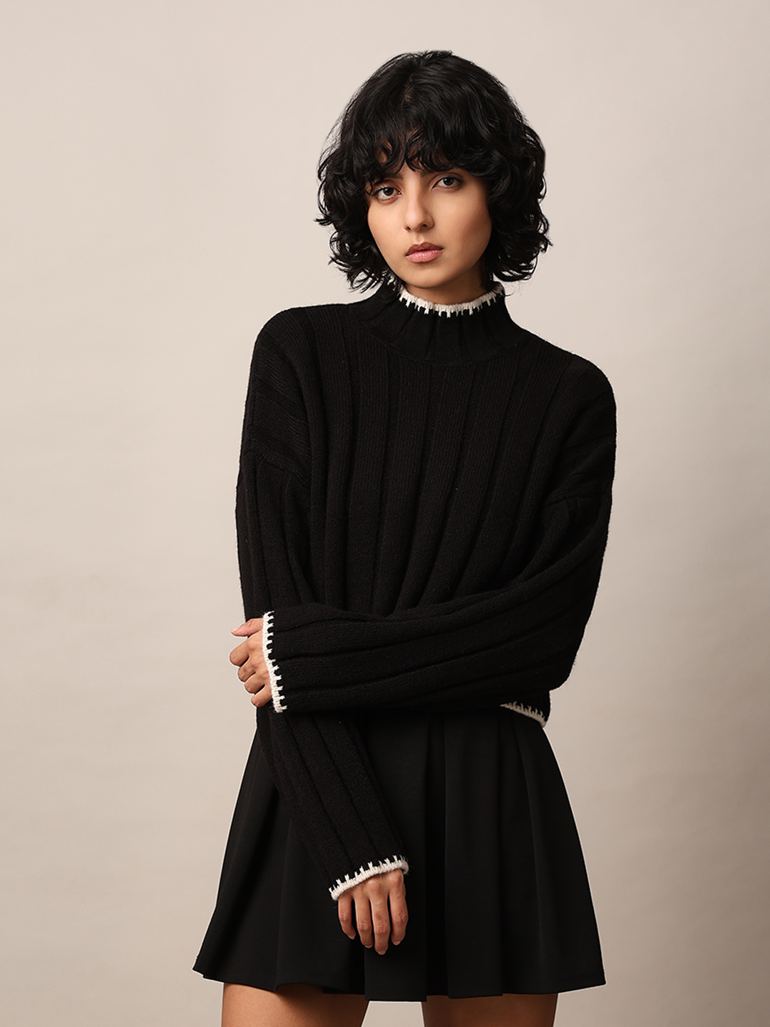 ONLY Women Solid Black Sweater