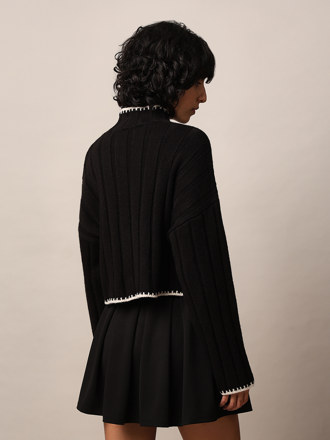 ONLY Women Solid Black Sweater