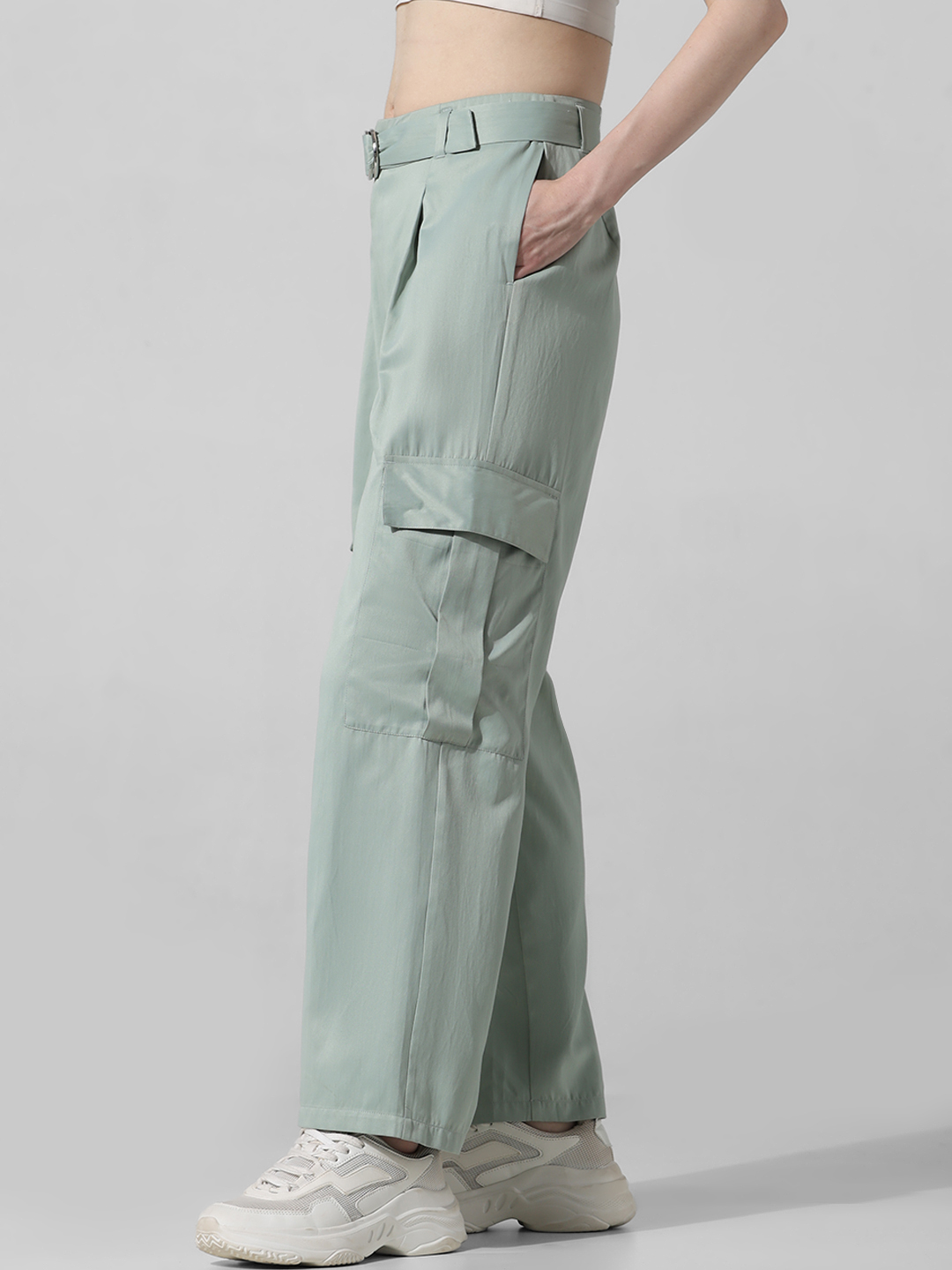 ONLY Women Solid Green Pant