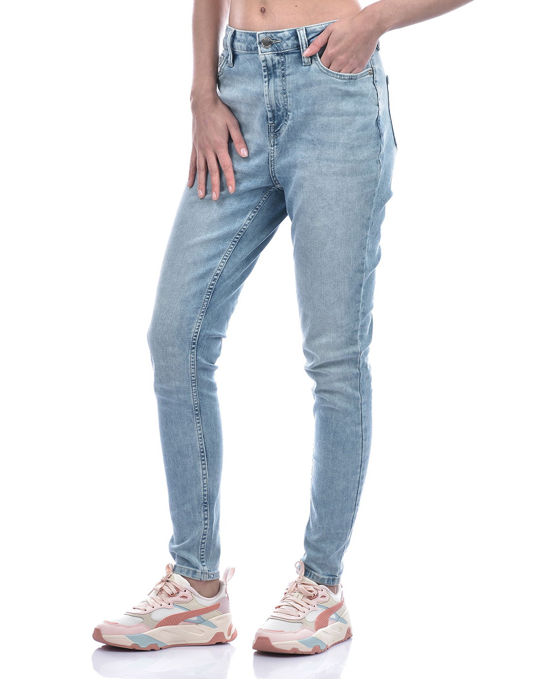 ONLY Women Solid Light Blue Jeans