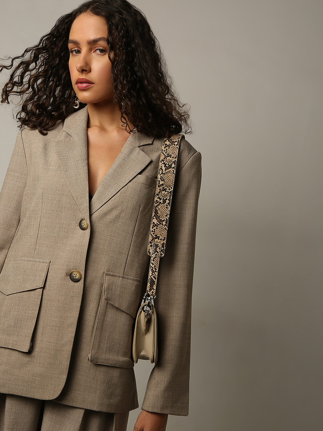 Vero Moda Women Solid Grey Blazer