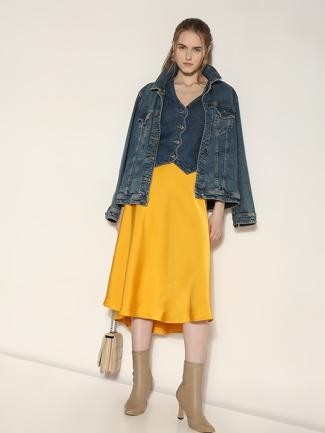Vero Moda Women Solid Yellow Skirt