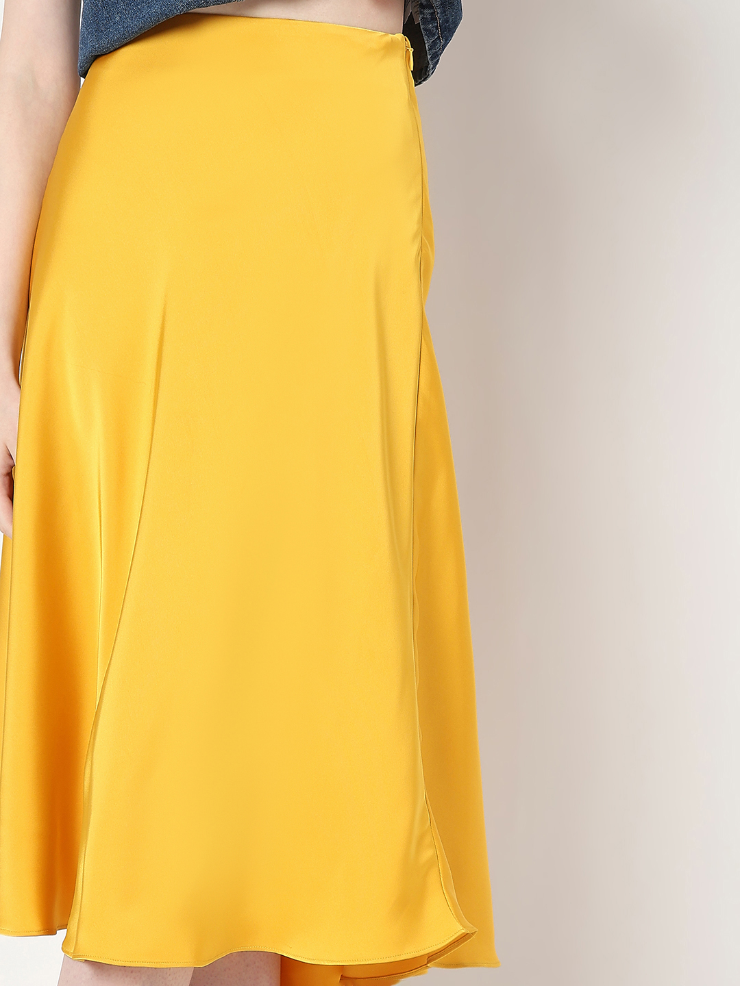 Vero Moda Women Solid Yellow Skirt