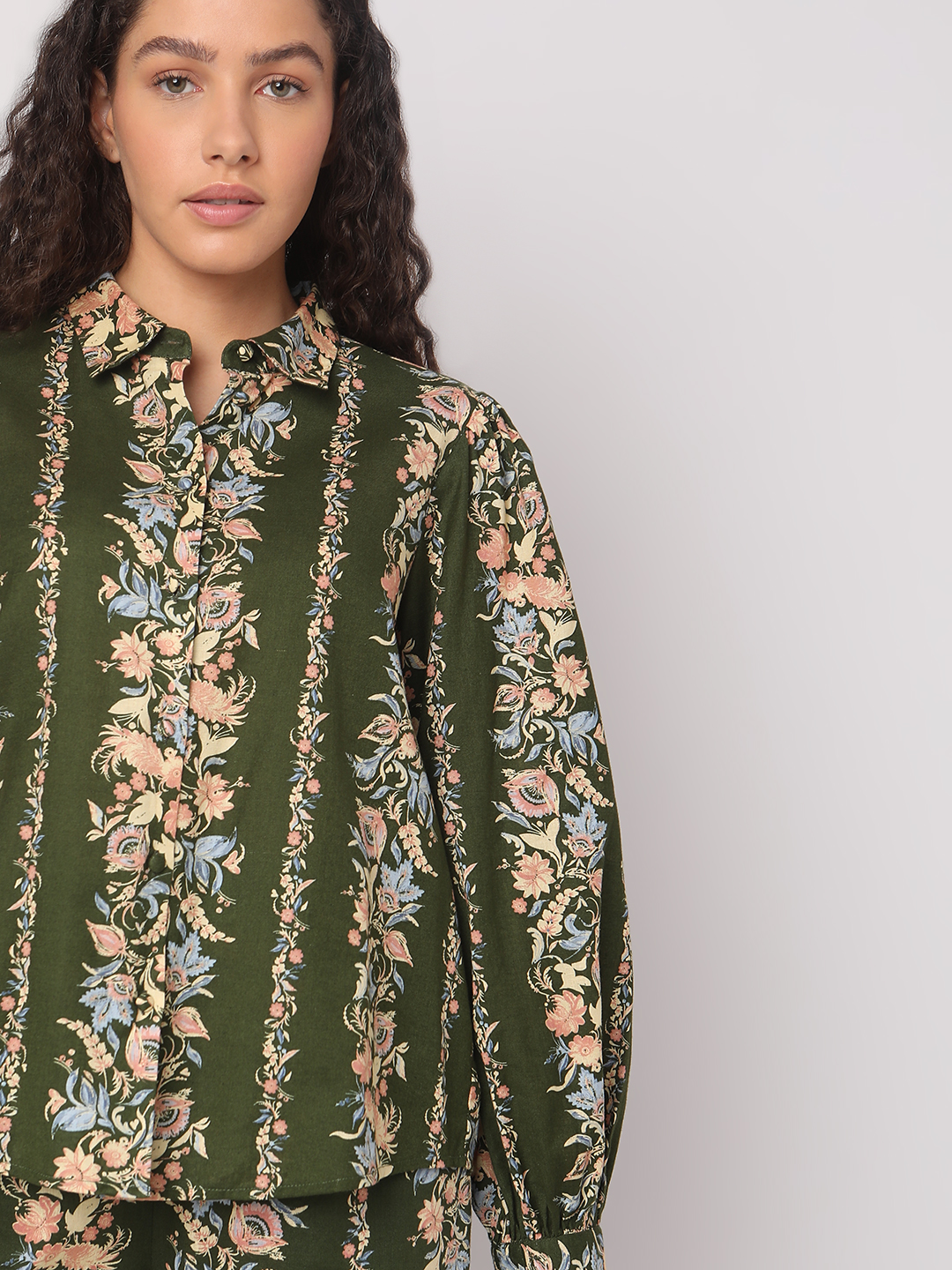 Vero Moda Women Floral Print Green Shirt